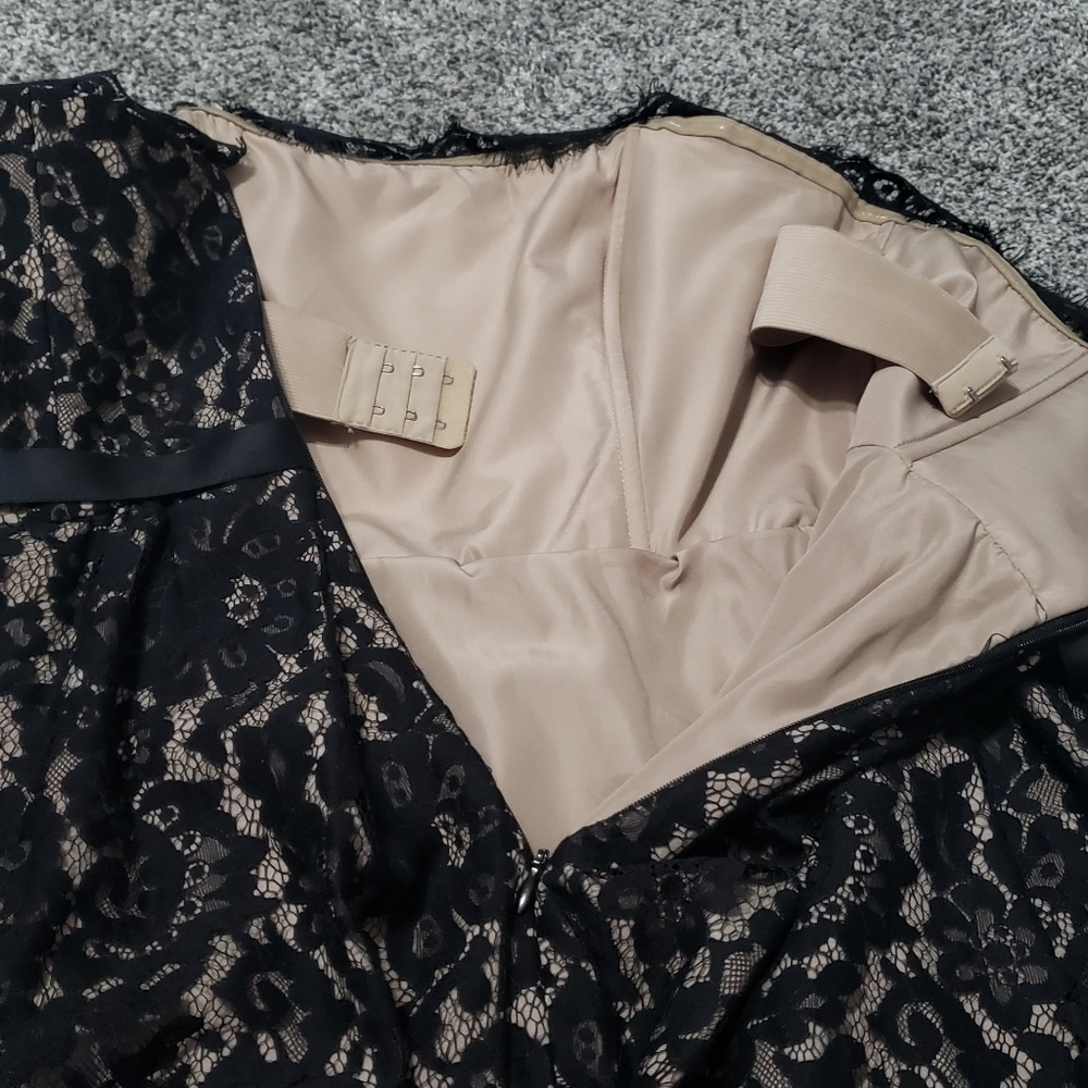 Neimans/Target Lace Strapless Dress - Picture 9 of 16